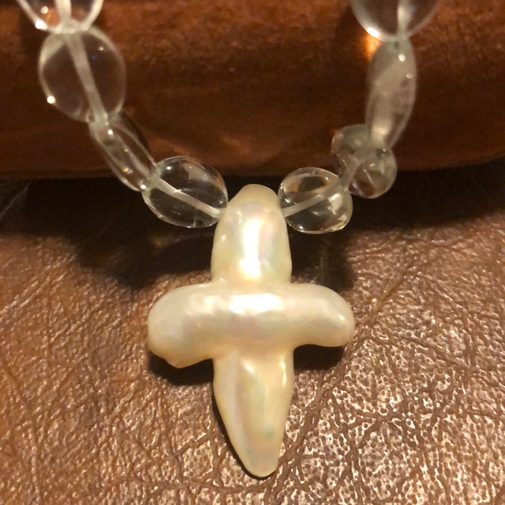 Glass bead and pearl necklace